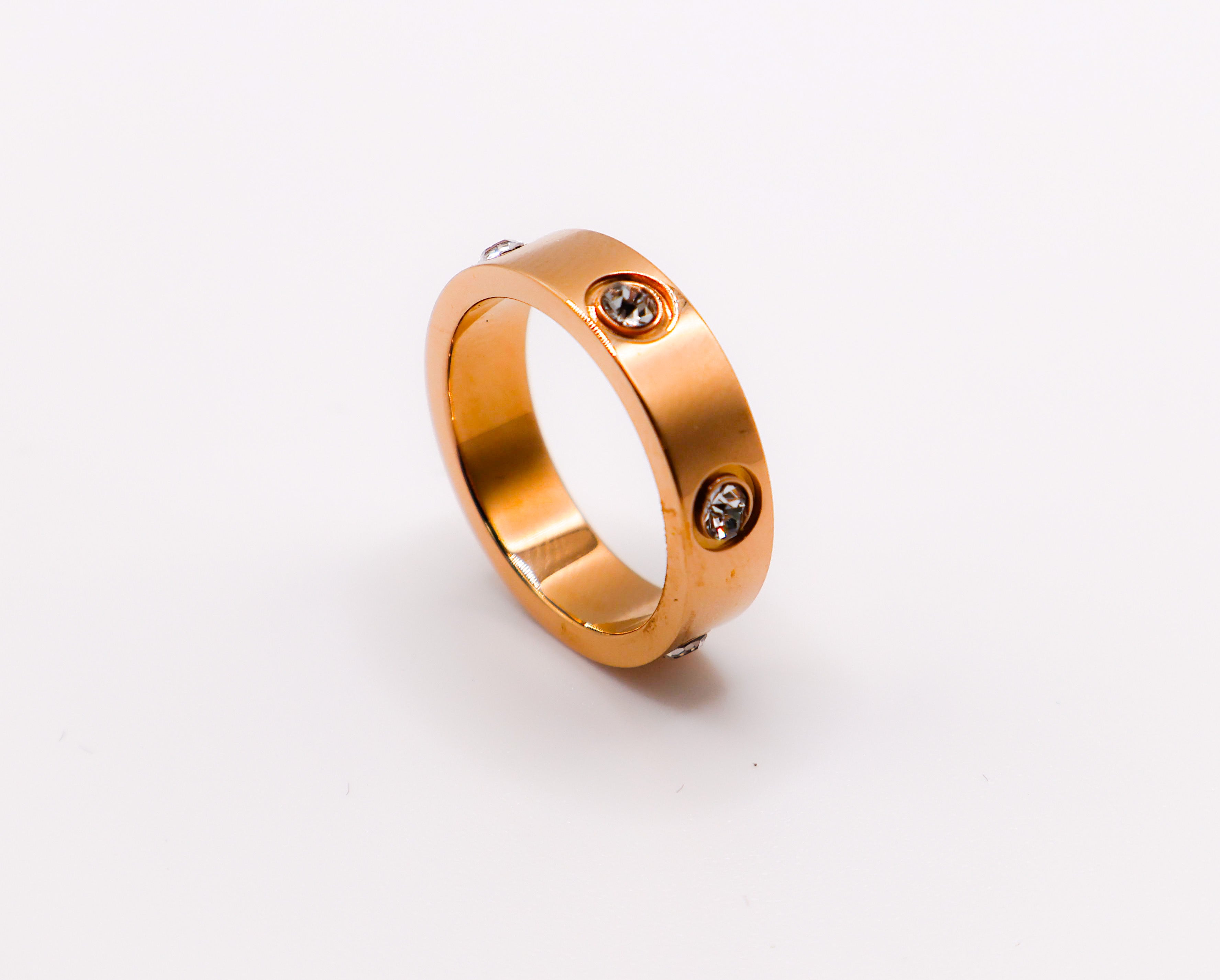 Radiant Rose Gold Gem Ring – Elegant Gemstone Statement Ring for Women