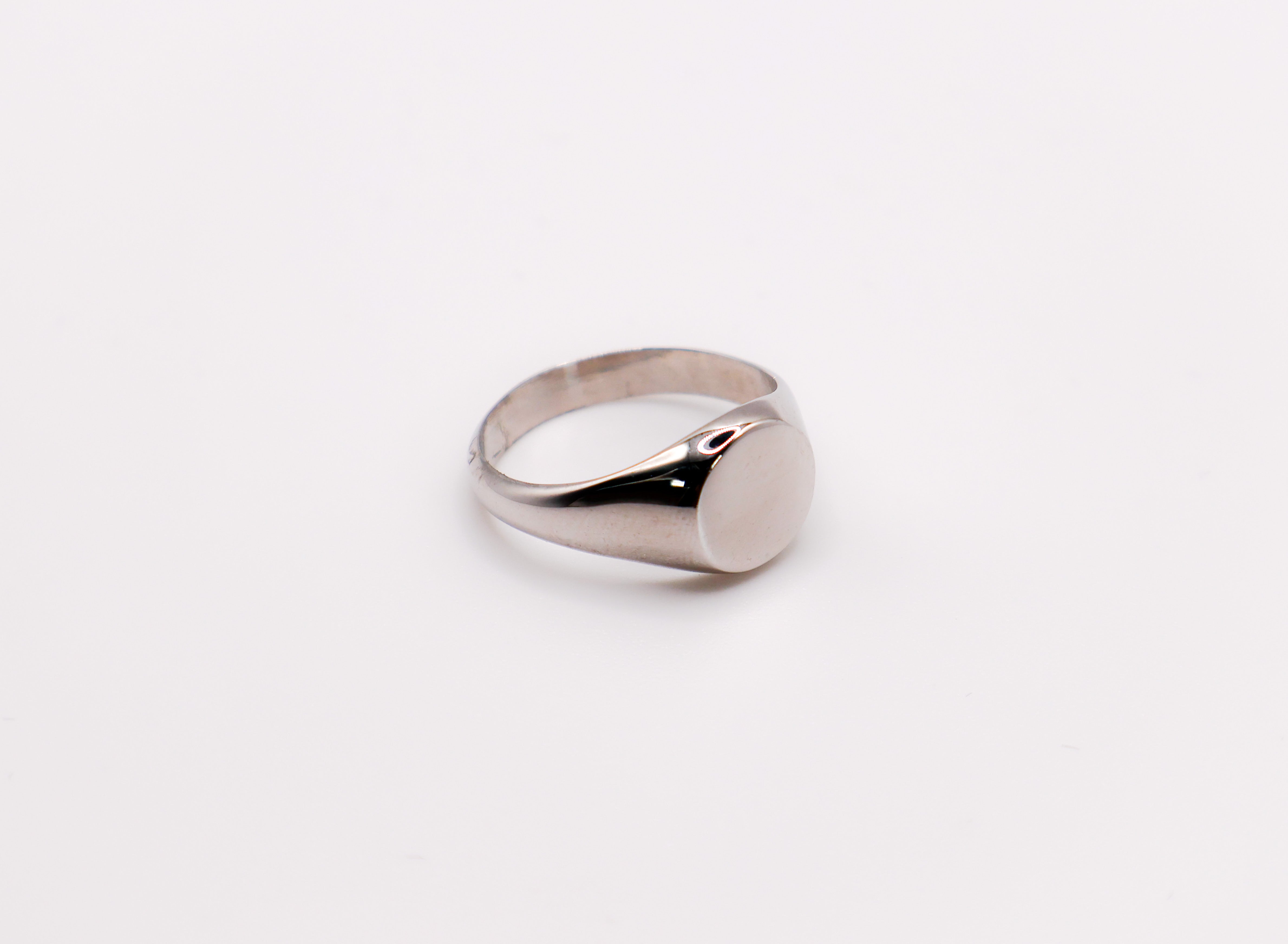 Italian Oval Silver Ring – Elegant Statement Ring for Women