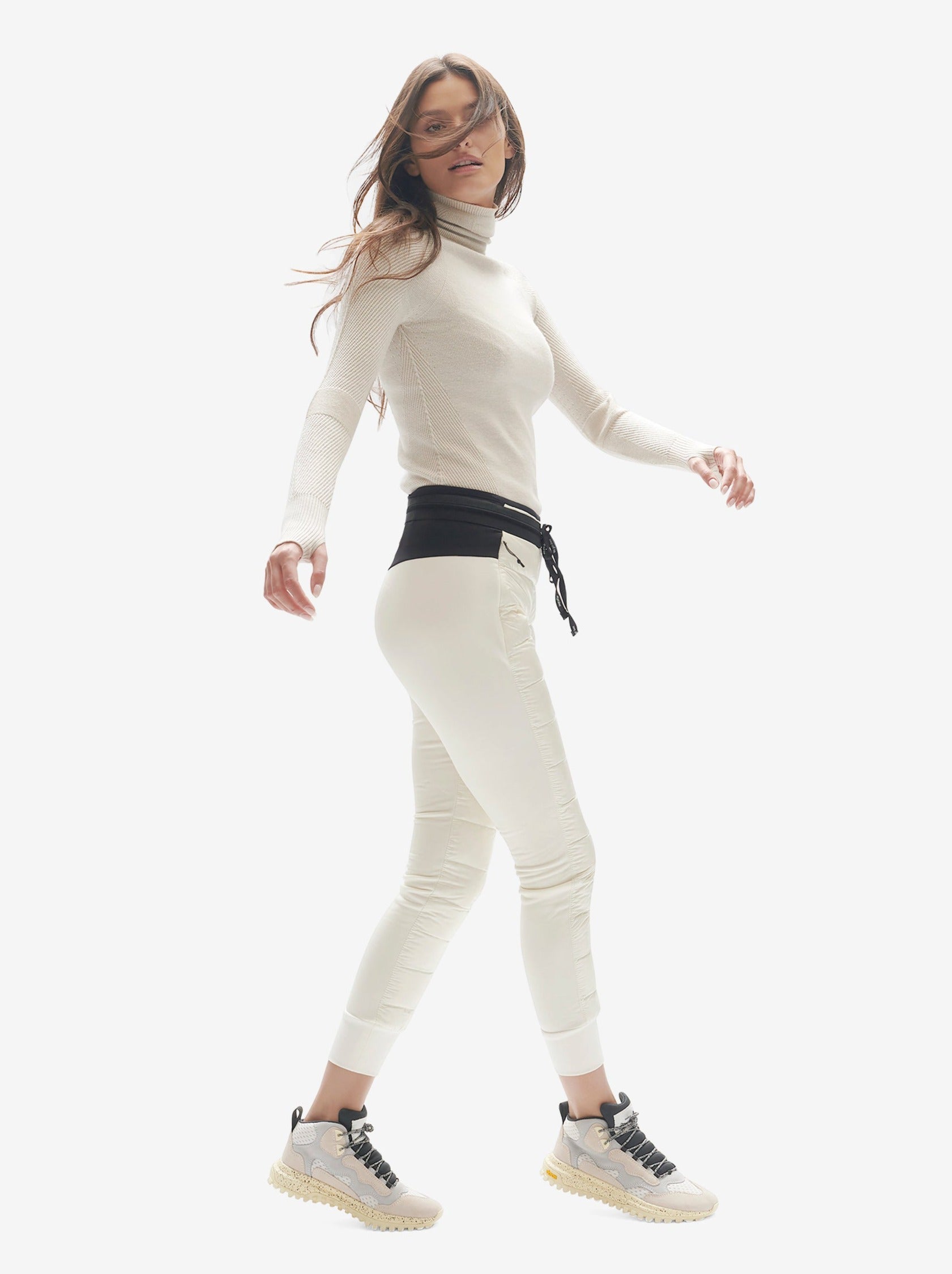 Hybrid Down Jogger - Pearl