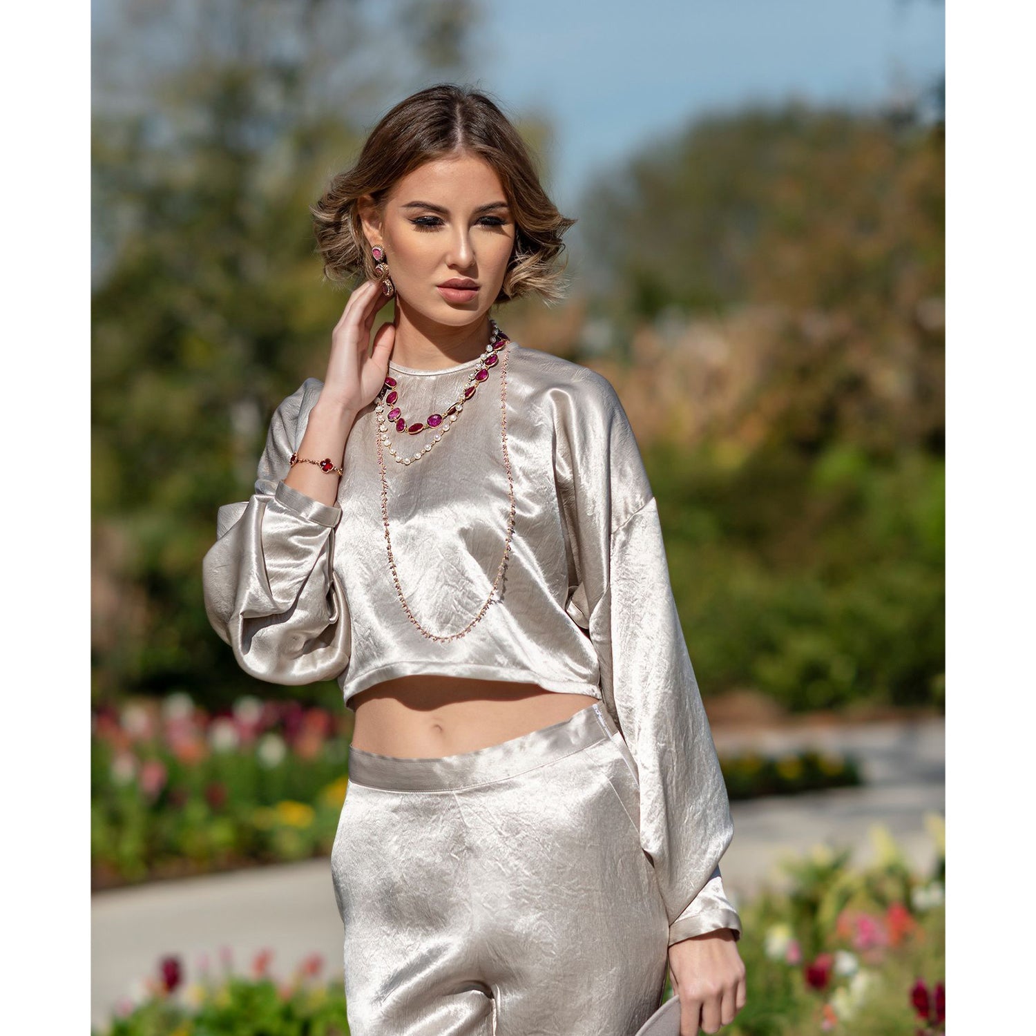 Sophie Beige Crop Top – Women’s Chic Cropped Top