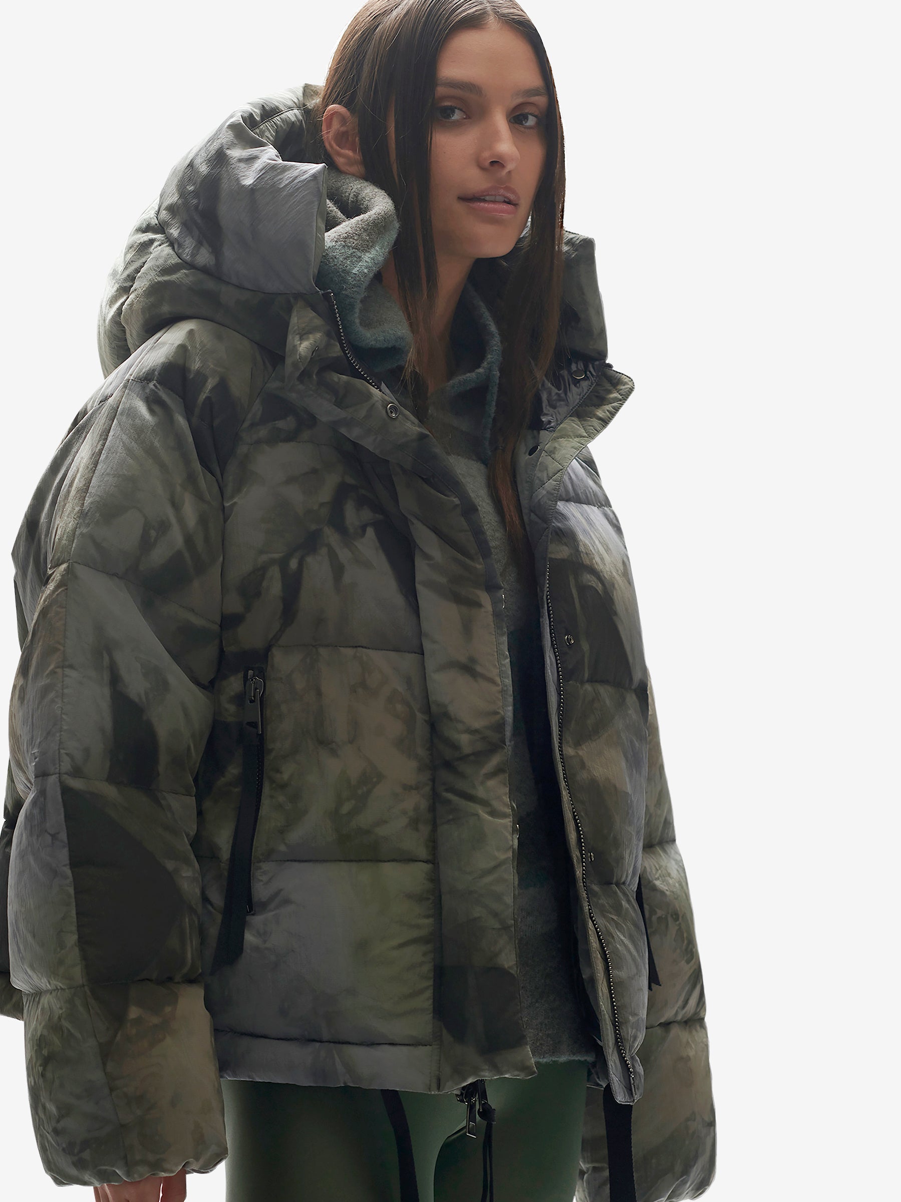 Short Down Puffer - Rekall Tie