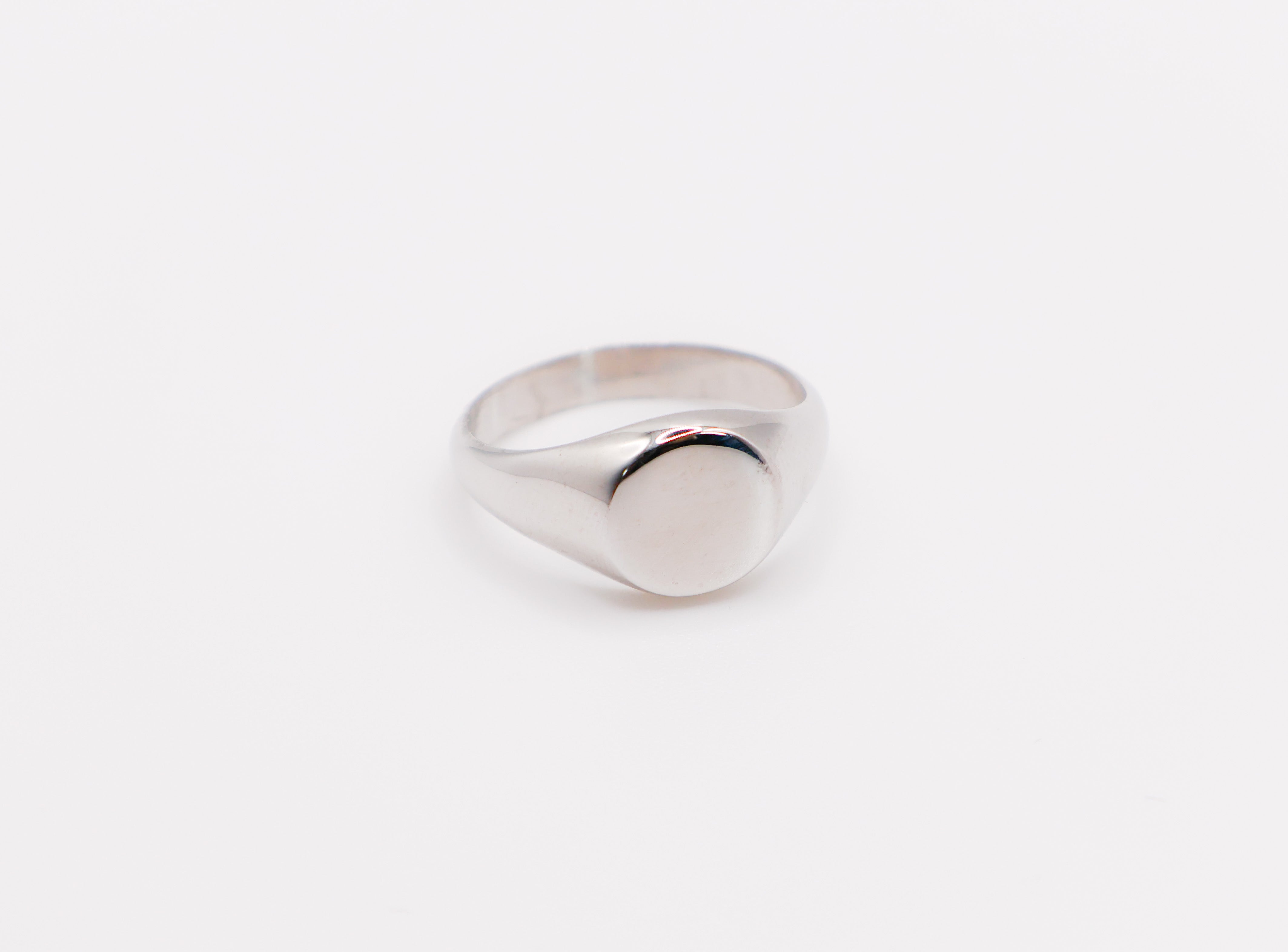 Italian Oval Silver Ring – Elegant Statement Ring for Women